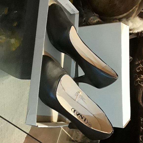 Shoes - Picture 1 of 1